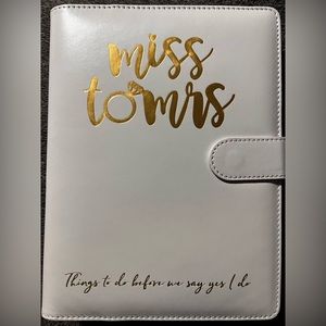 Wedding Planner Notebook (Faux Leather) w/Diamond-tip Pen & Pockets - NWOT